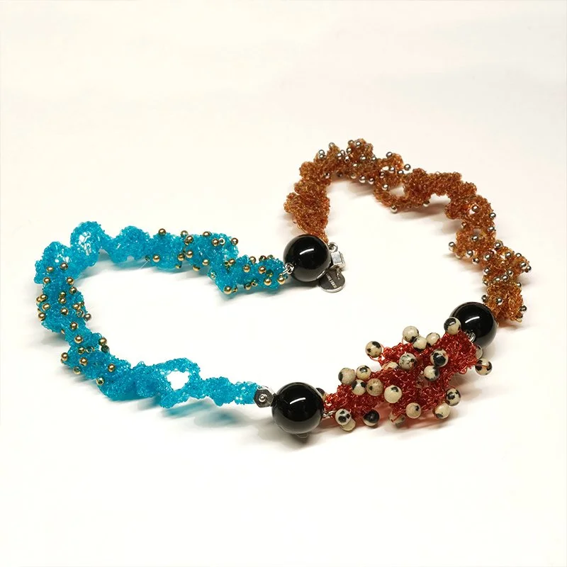 GAKI_FIBER_Amber Beaded 
